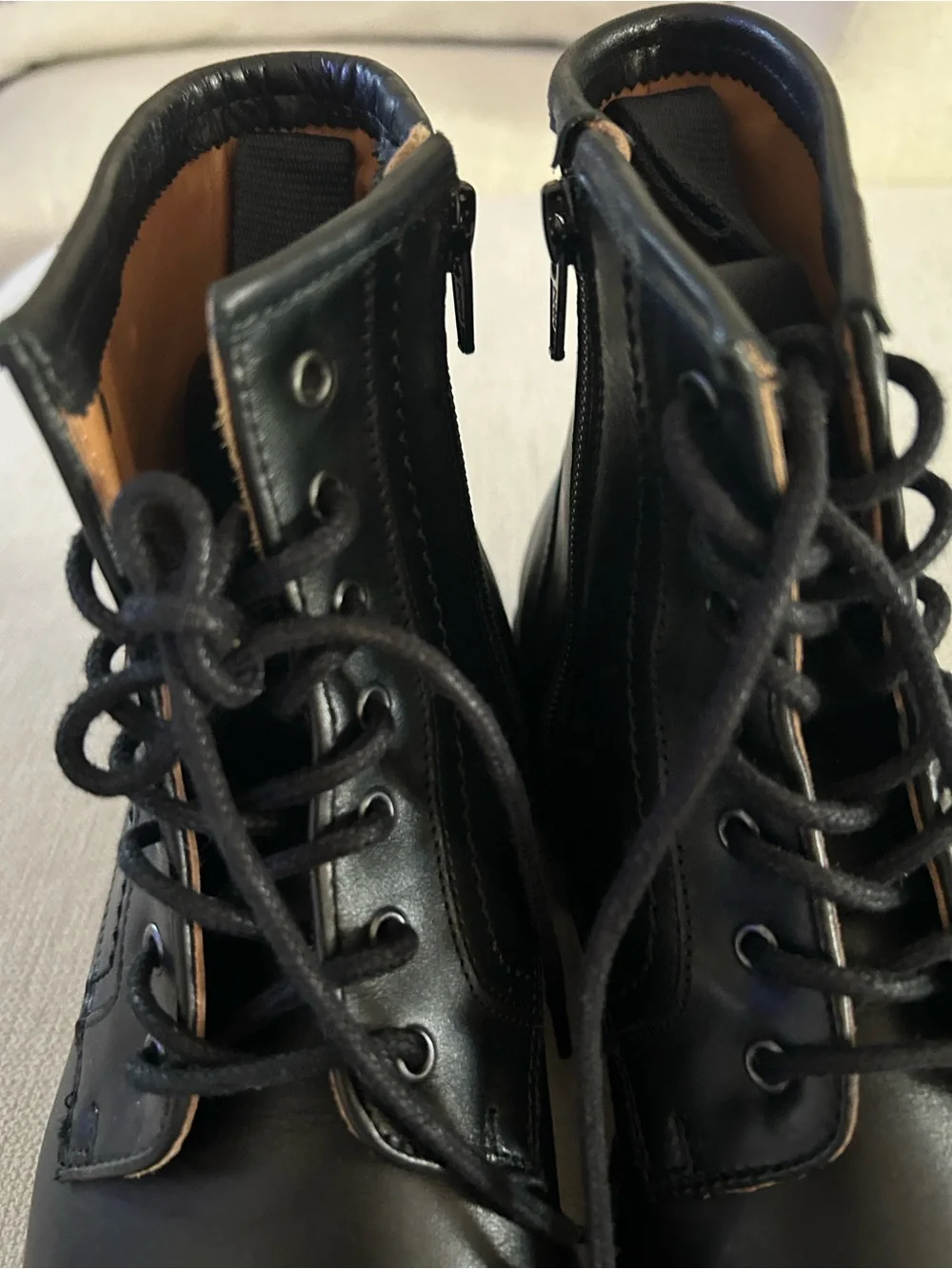 Gentle Souls men’s Almada  Leather Boots, Black, Size 9, NWOT